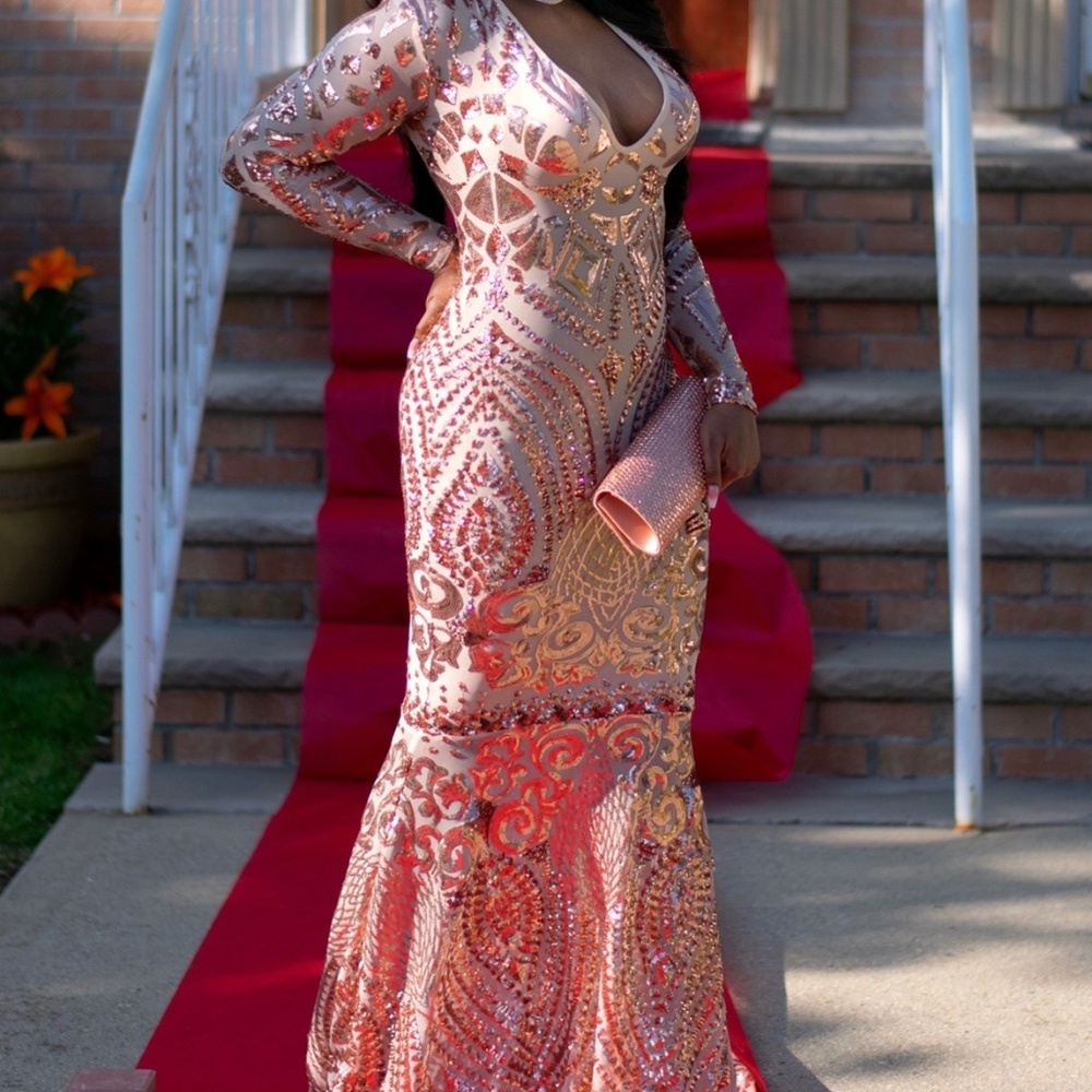 ROSE GOLD PROM DRESS/GOWN